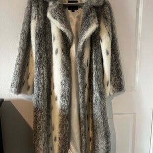 Tally Ho Shimmering Silver and White Coat